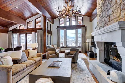 Image de Luxe et localisation: Chalet 5Bride à flanc de montagne à Vail Village
