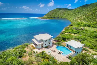 Image de Nouveau, très privé, spectaculaire, emplacement en bord de mer