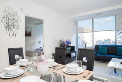 Image de Arlington 2Br / 2Ba Appartement entièrement meublé à Crystal City