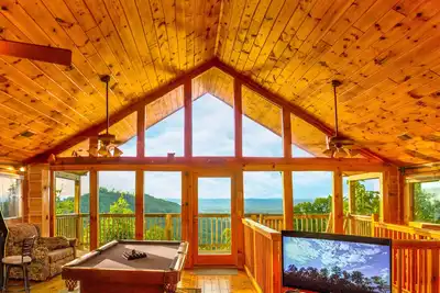 Image de ClearView: Vue spectaculaire! Spacieux, services haut de gamme, près de Dollywood, accès à la piscine!