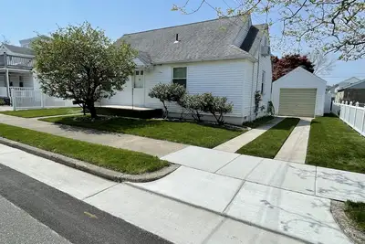 Image de Ventnor - Mignon, propre, Cape Cod - Walk To Beach - Rue calme
