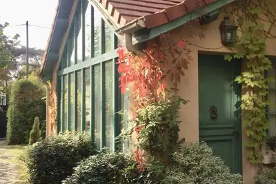Image de Le Vesinet- Paris à 2 pas- Petite Maison-Atelier d'Artiste, charme et verdure.