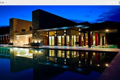 Image de Breezy 5 Bedroom Mansion on Springfield Golf Courses