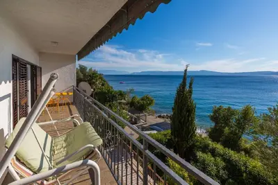 Image de Appartement de vacances Crikvenica pour 2 - 6 personnes avec 3 chambres à coucher - Appartement de v