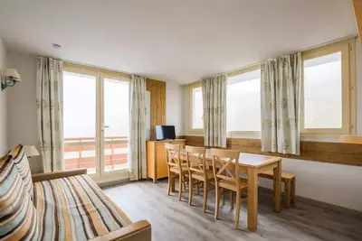 Image de 2 pièces 8 Personnes Sélection