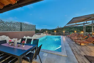 Image de Magnifique maison Ă Divojevici