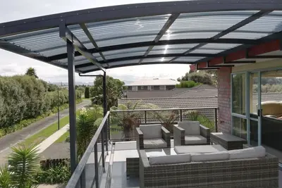 Image de Tuis Nest - Maison de vacances Bowentown