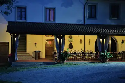 Image de Agréable appartement avec piscine, Wifi, Tv, animaux admis et parking, près de San Gimignano