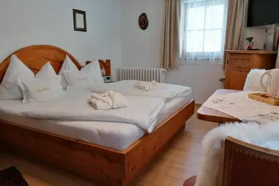 Image de Chambre double 1-2 personnes - Spa Burgwies, nuit et petit-déjeuner
