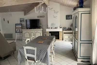 Image de Belle maison style retais, tout confort, jardin clos, terrasse, garage, jardin.