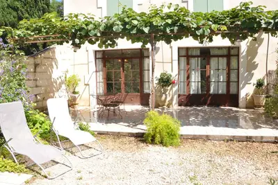 Image de Gîte pour 3-4 personnes dans le triangle Arles Nîmes Avignon