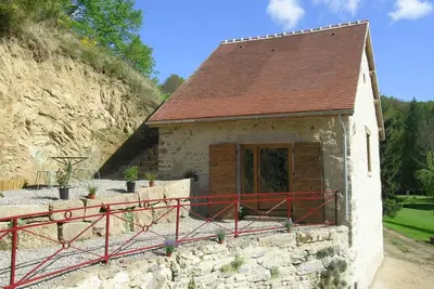 Image de Charmante Maison \"Duplex\" avec Piscine Chauffée, Sauna et Jardin dans un Domaine de 15 ha