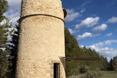 Image de Logement insolite, Pigeonnier en Luberon avec jacuzzi