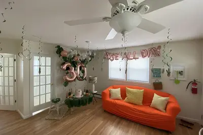 Image de Cosy and Fun! 2 Br / 1 Ba w / Ac - Bloc pour 6-1 personnes sur les planches et la plage (avec badges)