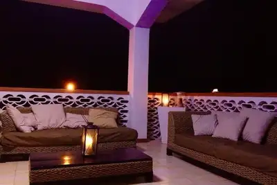 Image de Appartement dans une villa individuelle jusqu'à 7 personnes, idéal pour les familles