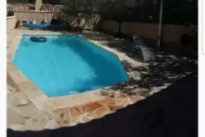 Image de Maisonnette avec piscine