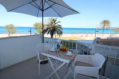 Image de App. Sa Manega 1-L: Directement sur la plage, des kilomètres de vues sur l'océan