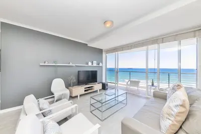 Image de Horizon Bay 702 Beachfront Selfcatering 3 pièces