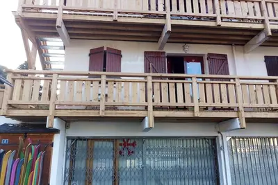 Image de T1 avec balcon vue sur les pistes
