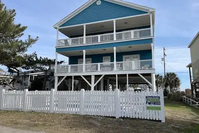 Image de Dr. Mer - Deuxième rangée à Garden City Beach