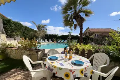 Image de Magnifique appartement 3 étoiles dans villa proche Cannes, Airco-Wifi-Jardin-Bbq