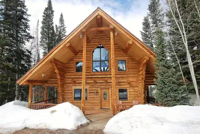 Image de Nouvelle TRANQUILITÉ Absolue! Cabane en rondins, décorée professionnellement, vue imprenable