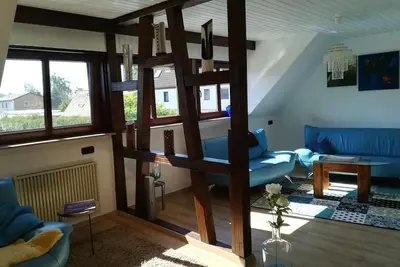 Image de Appartement avec des photos d'artistes locaux, balcon et Wi-Fi