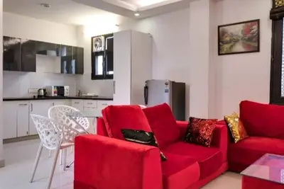 Image de 9bhk Apt (3nos d'appartements 3bhk dans un bâtiment) pour 18 invités à Chattarpur New Delhi
