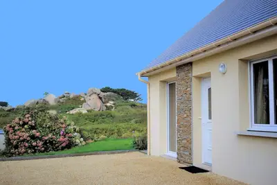 Image de Maison de plain-pied  avec Wifi jardin à Ploumanac'h Perros-Guirec