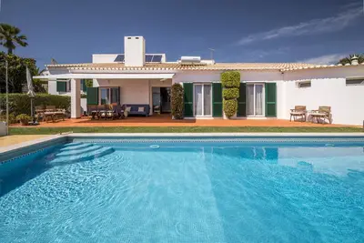 Image de Villa pour 8 personnes avec piscine à Praia da Luz