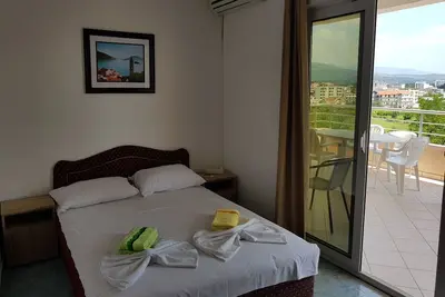 Image de Chambre double confort avec terrasse frontale