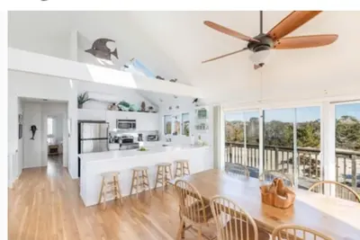 Image de ÊTRE Dans Les Hamptons? 5 Chambres 3 1/2 Bains ÉTAPES Pour Ocean À Amagansett Ny