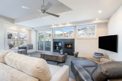 Image de Penthouse spacieux et lumineux sur les sommets de Mountain Village