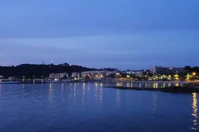 Image de Appartement de 3 pièces entièrement rénové à proximité des plages.