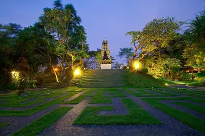 Villa avec piscine privée de 2 chambres, à 5 minutes à pied de la plage et du quartier commerçant de Seminyak