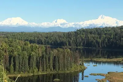 Image de Vue de loin, Talkeetna Home avec une vue