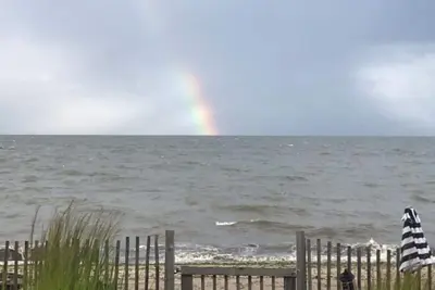 Image de Superbe maison de plage directe au bord de l'eau!