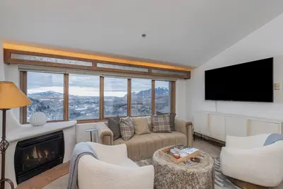 Image de Penthouse 2 chambres et loft au Peaks Resort