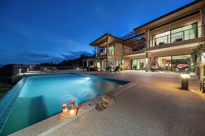 Ban Nai Fan: Villa 3 chambres avec piscine et vue magnifique sur la mer