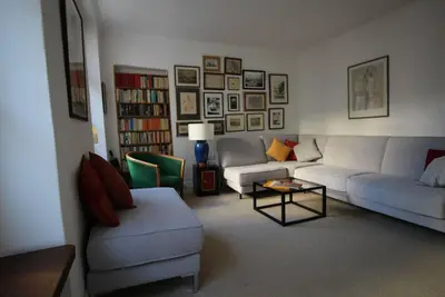 Image de Unique and charming 65 square metre apartment in 11eme are near Bastille. . . . . . . .