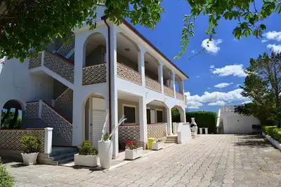 Image de Lizzano: Maison \/ villa - Taranto