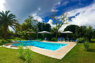 Image de villa oasis piscine et parc