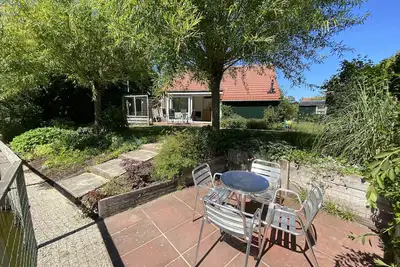 Image de Maison de vacances indépendante pour 6 personnes, jardin entièrement clôturé dans le village de vacances Zomerdorp