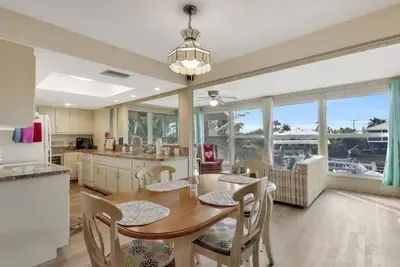 Image de Pine Island Private Two Bedroom Getaway avec quai!
