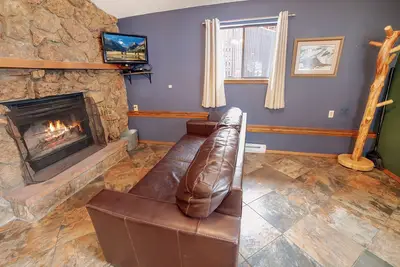 Image de Fall River Cabin - chien amical