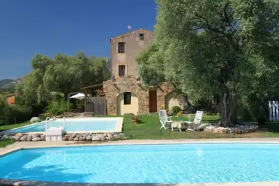 Calvi à 5 min, piscine calme nature, 2nde étage dans maison de caractère 18ème,
