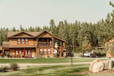 Image de Entièrement rénové 3 chambres sur une magnifique propriété de 15 acres