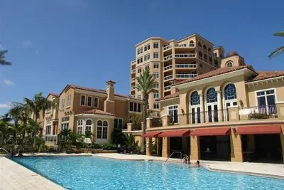 Image de Condo de plage d'un million de dollars