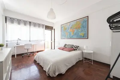 Image de A2- ★ Immense & Sunny Apartment ★ - Coeur de Lisbonne