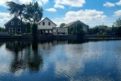 Image de Cottage on the water in Holland with private dock - fishing vacation & more